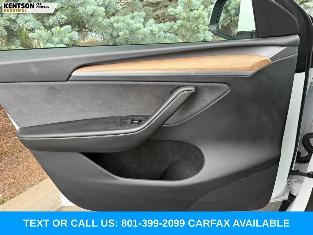 Used 2024 White Tesla Long Range image 18