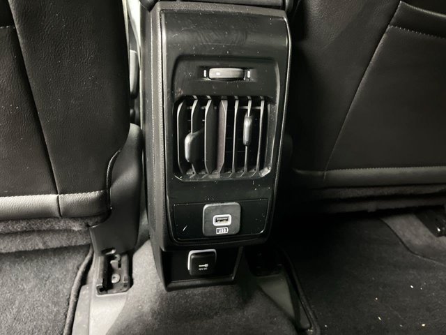 Used 2023 Redline Pearlcoat Jeep Limited image 11