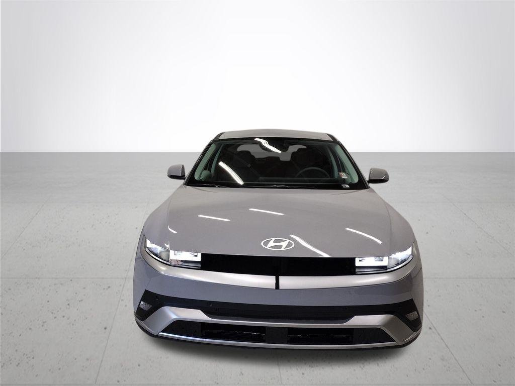 New 2026 Cyber Gray Hyundai SEL image 3