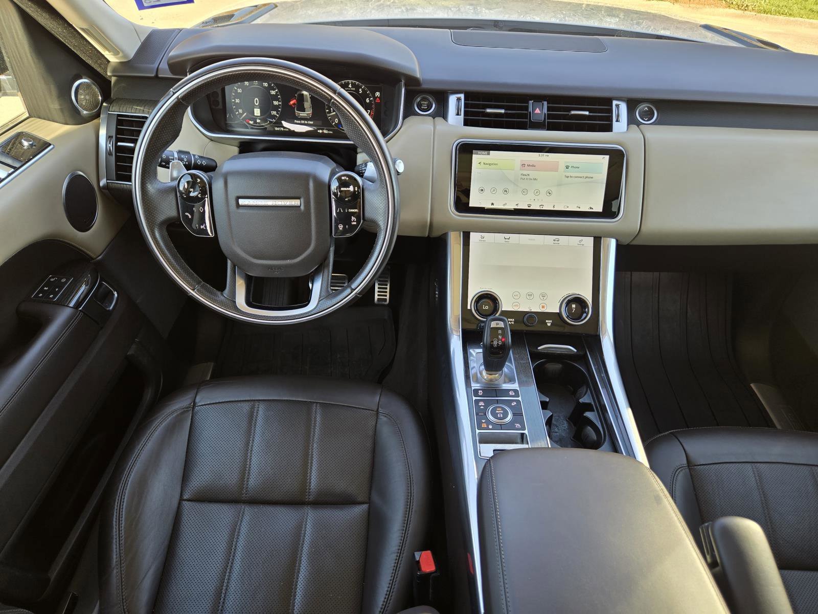 Used 2019 Fuji White Land Rover Dynamic image 30