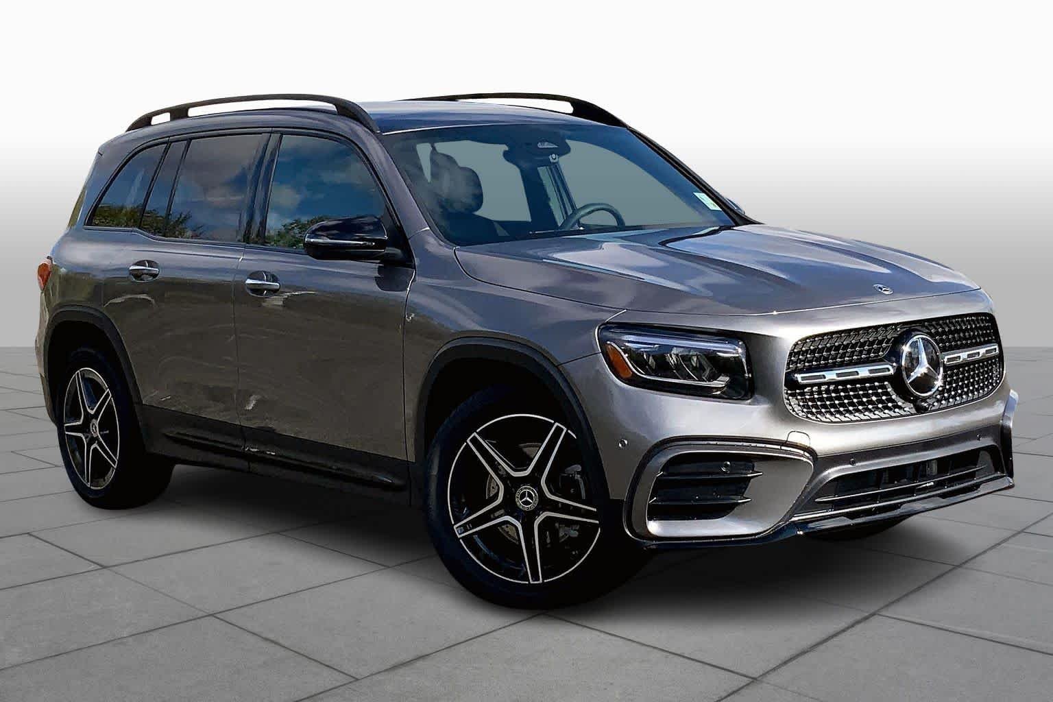 New 2026 Mountain Grey Metallic Mercedes-Benz GLB 250 image 2
