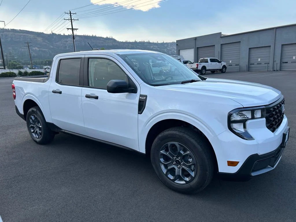 New 2026 White Ford XLT image 10