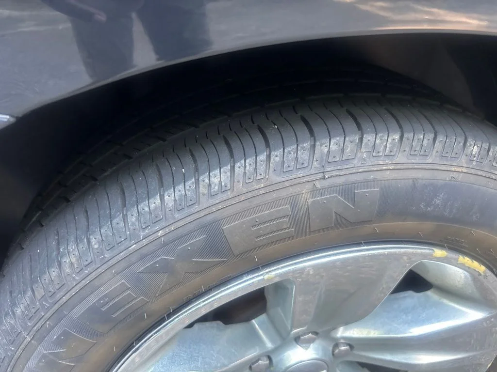 Used 2016 Black Dodge SXT image 19