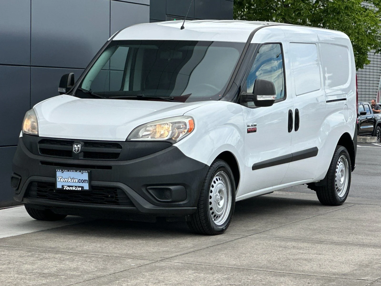 Used 2017 Bright White Ram Tradesman image 7