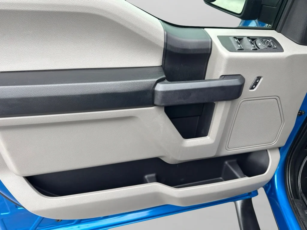Used 2020 Blue Metallic Ford XL image 22