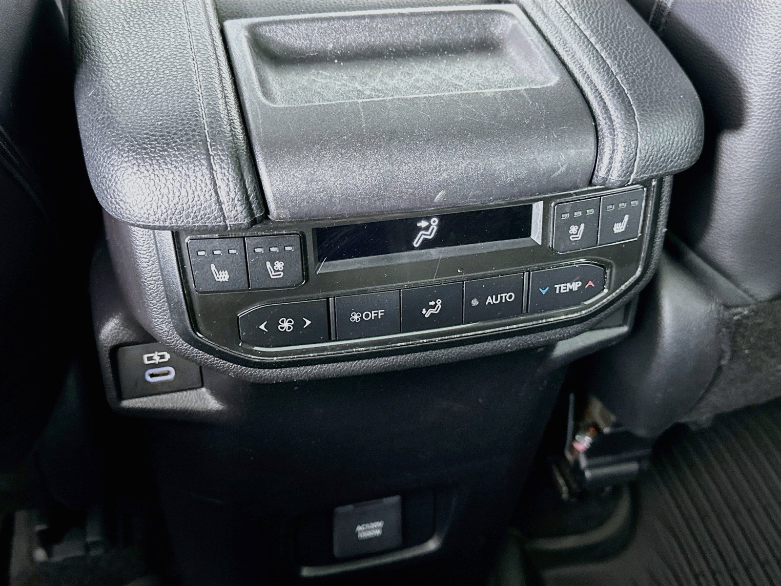 2024 Toyota Grand Highlander Platinum - Photo 34