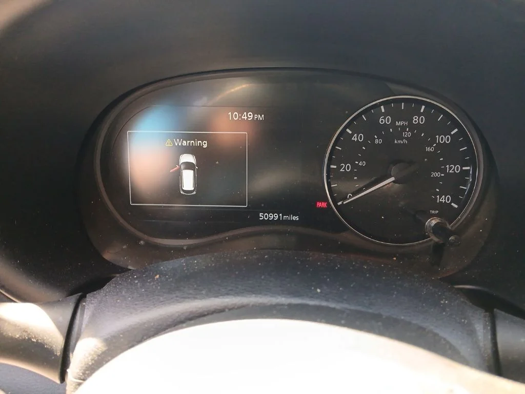 Certified Used 2023 Gray Nissan SR image 3