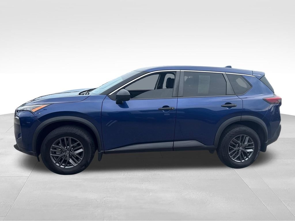 Used 2021 Blue Nissan S image 2
