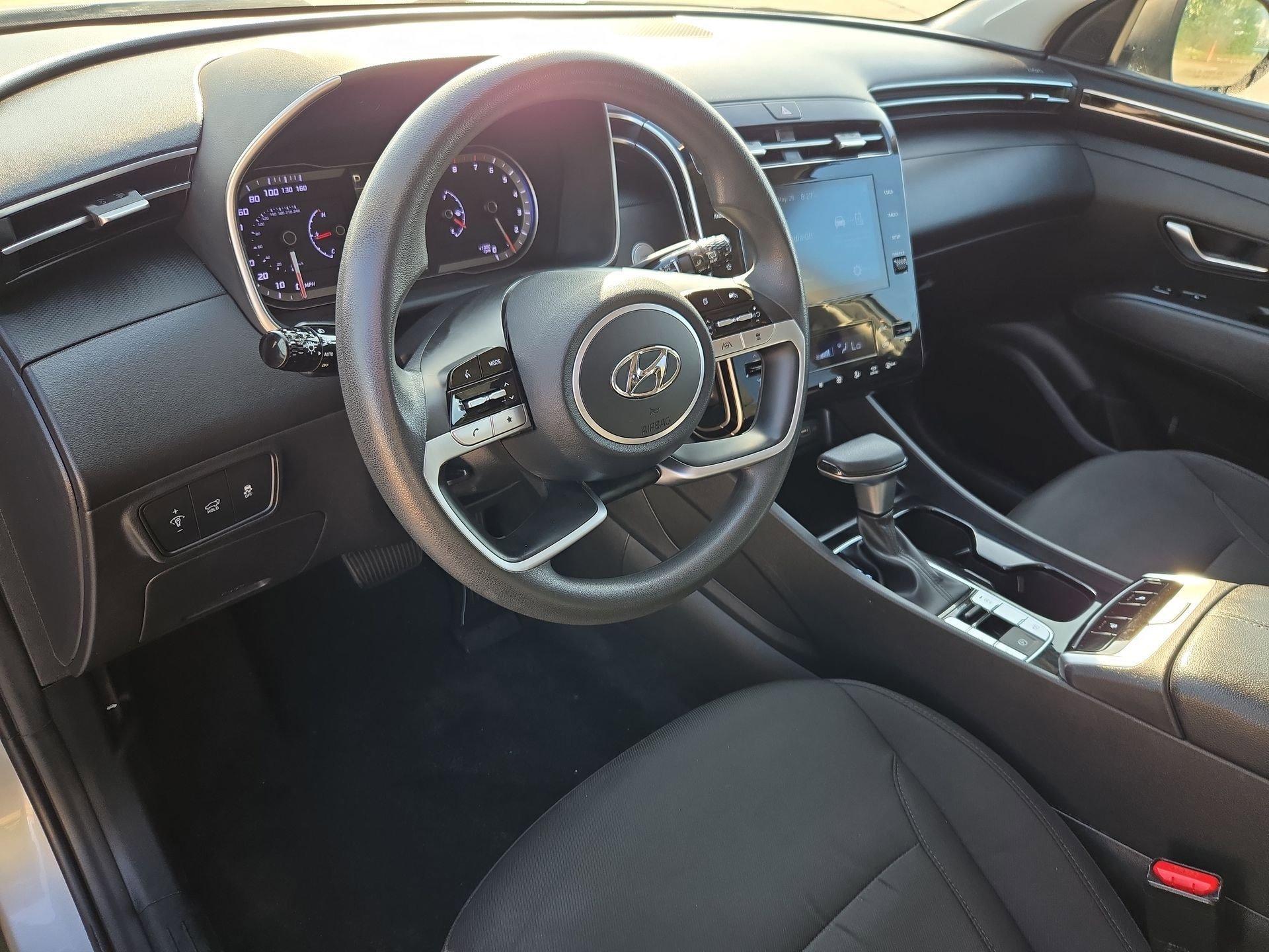 Used 2024 Shimmering Silver Hyundai SEL image 12