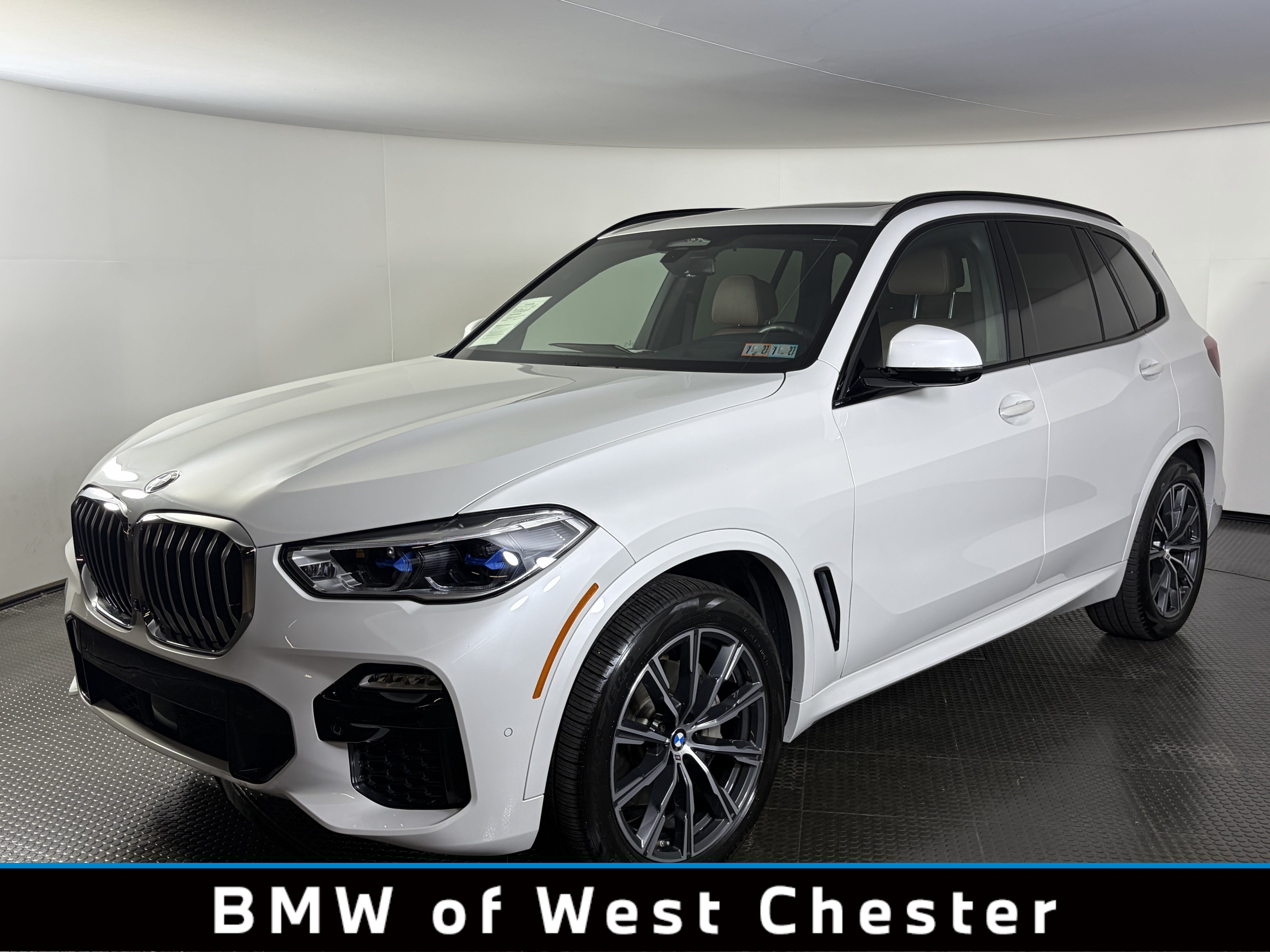 Used 2020 Mineral White Metallic BMW xDrive40i image 1