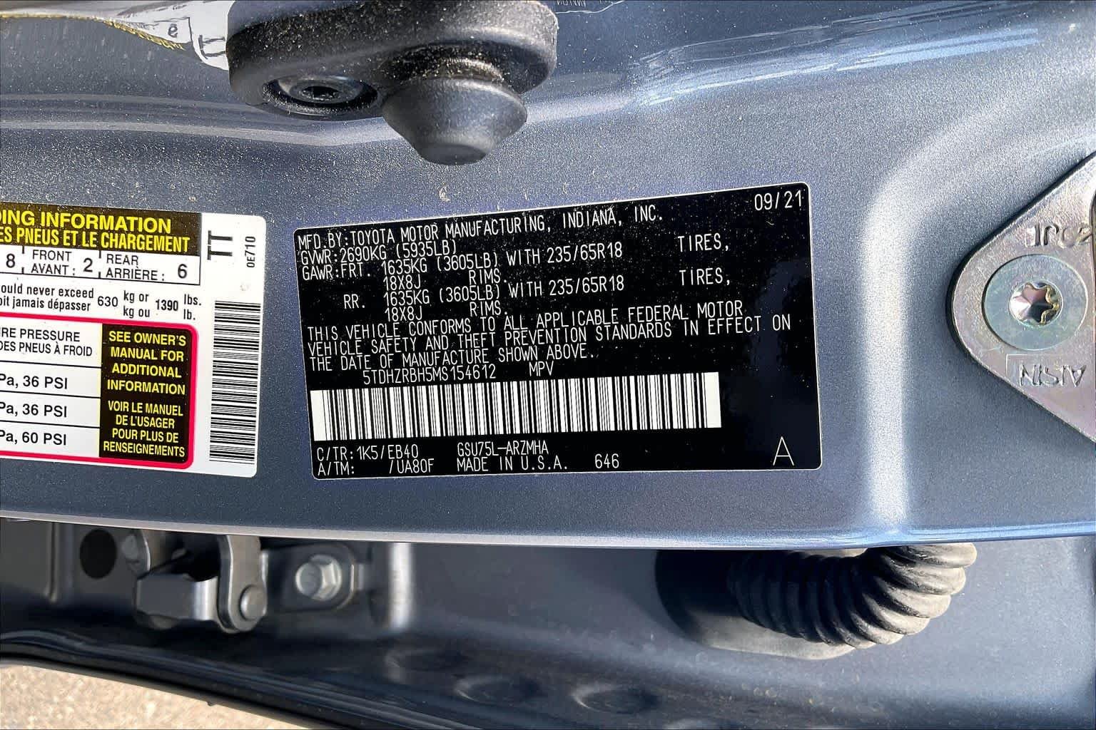 Used 2021 Moon Dust Toyota XLE image 32