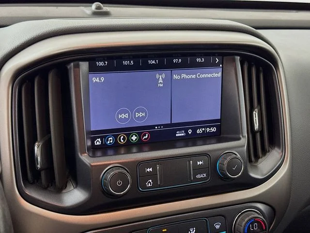 Certified Used 2022 Black Chevrolet Z71 image 14