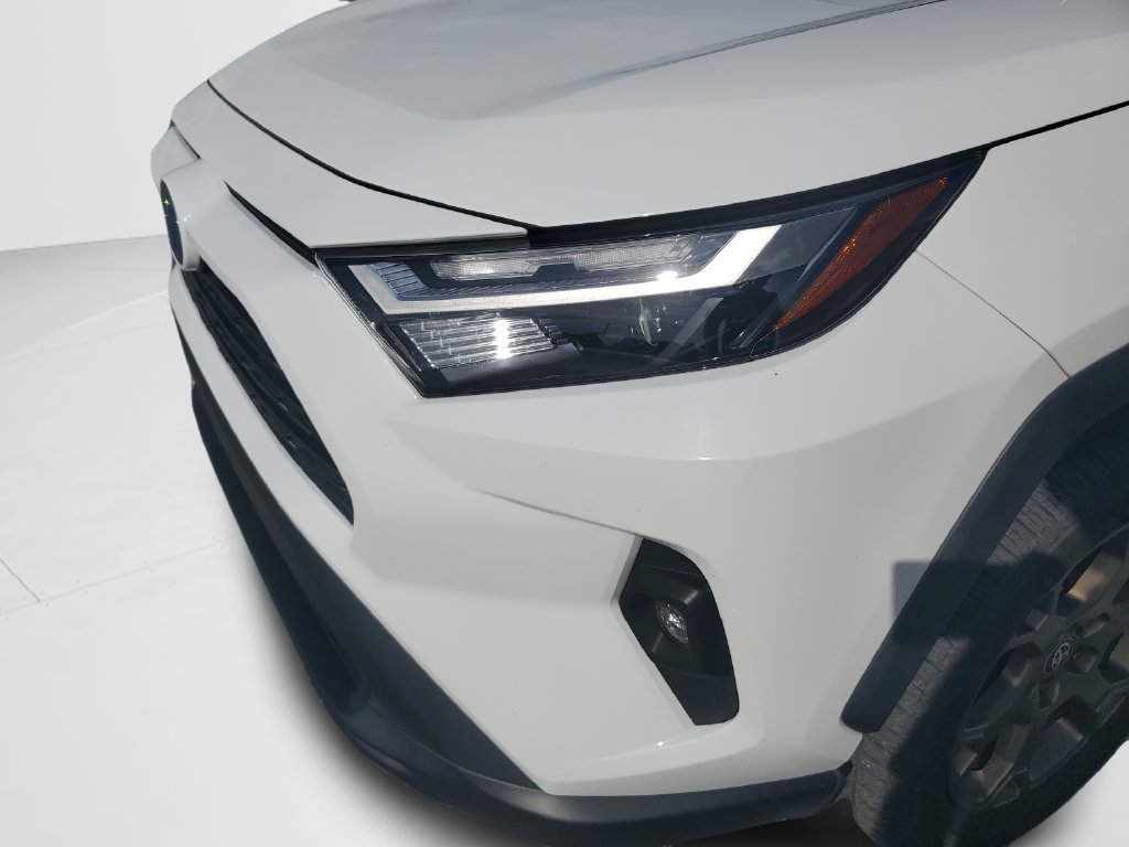 Used 2023 White Toyota Woodland Edition image 24