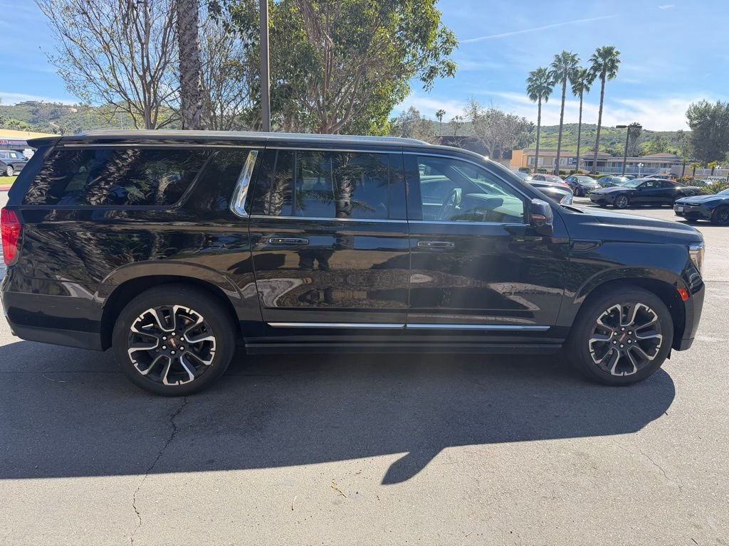 Used 2023 Black GMC Denali Reserve image 7