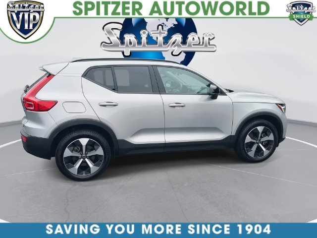 2023 Volvo XC40 Plus - Photo 17