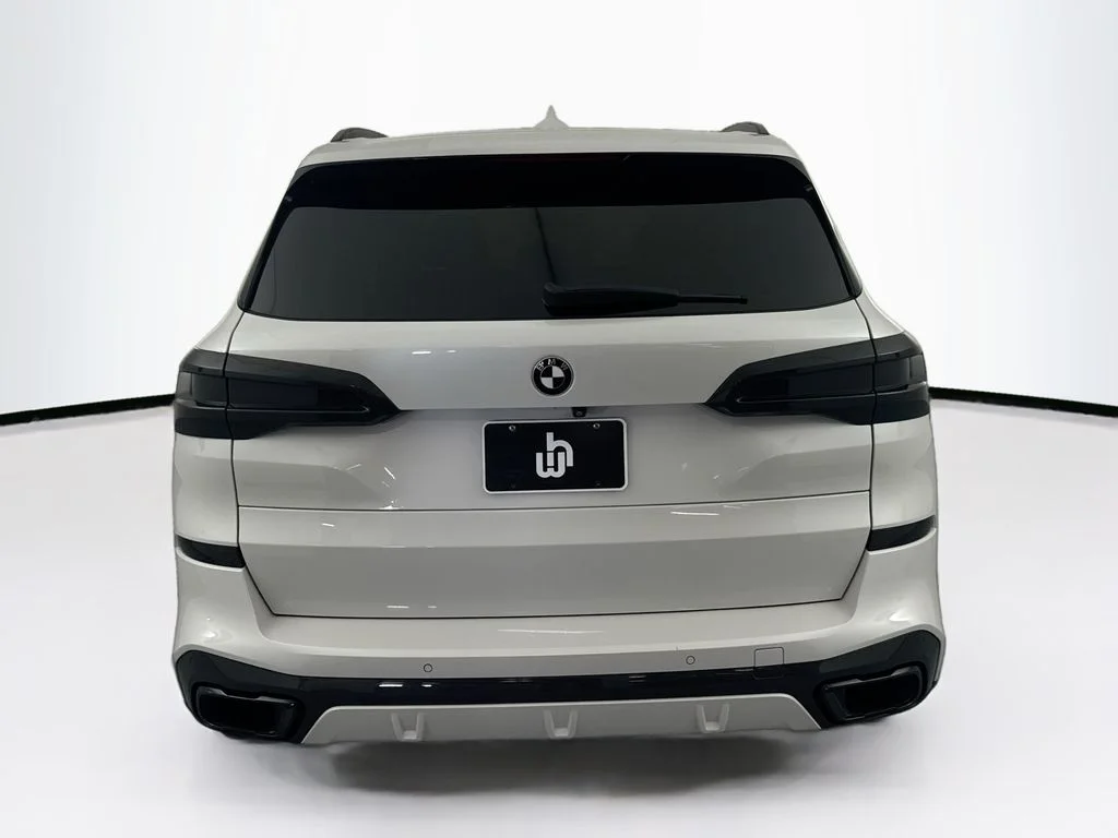 Used 2021 White BMW sDrive40i image 6