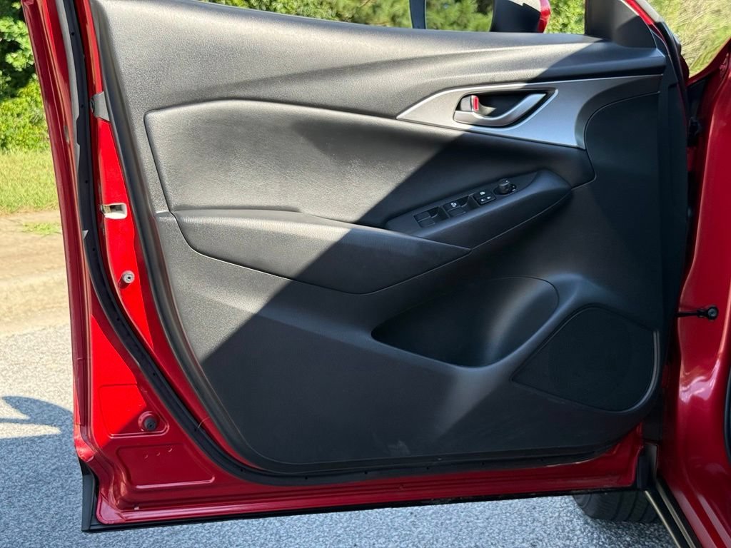 Used 2019 Red Mazda Sport image 18