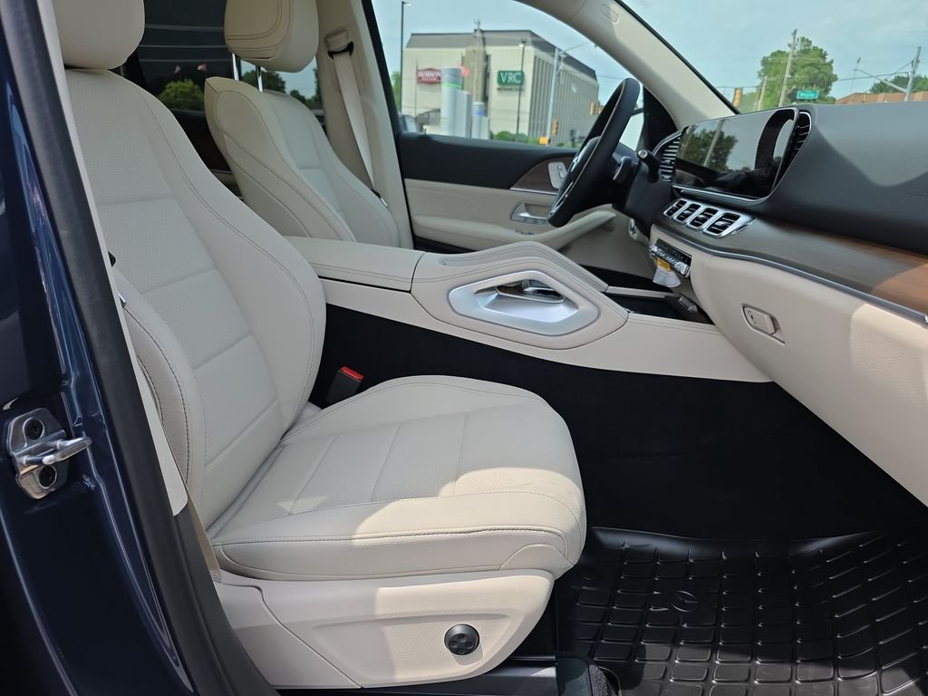 New 2026 Blue Mercedes-Benz GLE 350 image 16