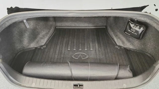 Used 2015 Black Obsidian INFINITI Premium image 20