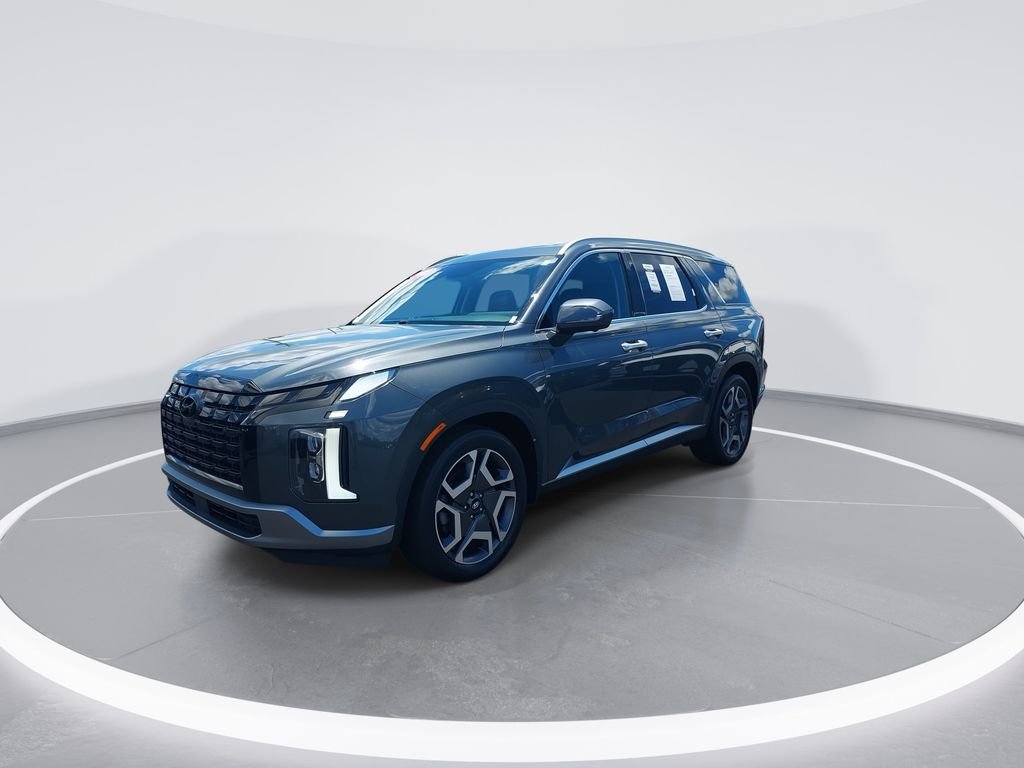 Used 2023 Gray Hyundai SEL image 4