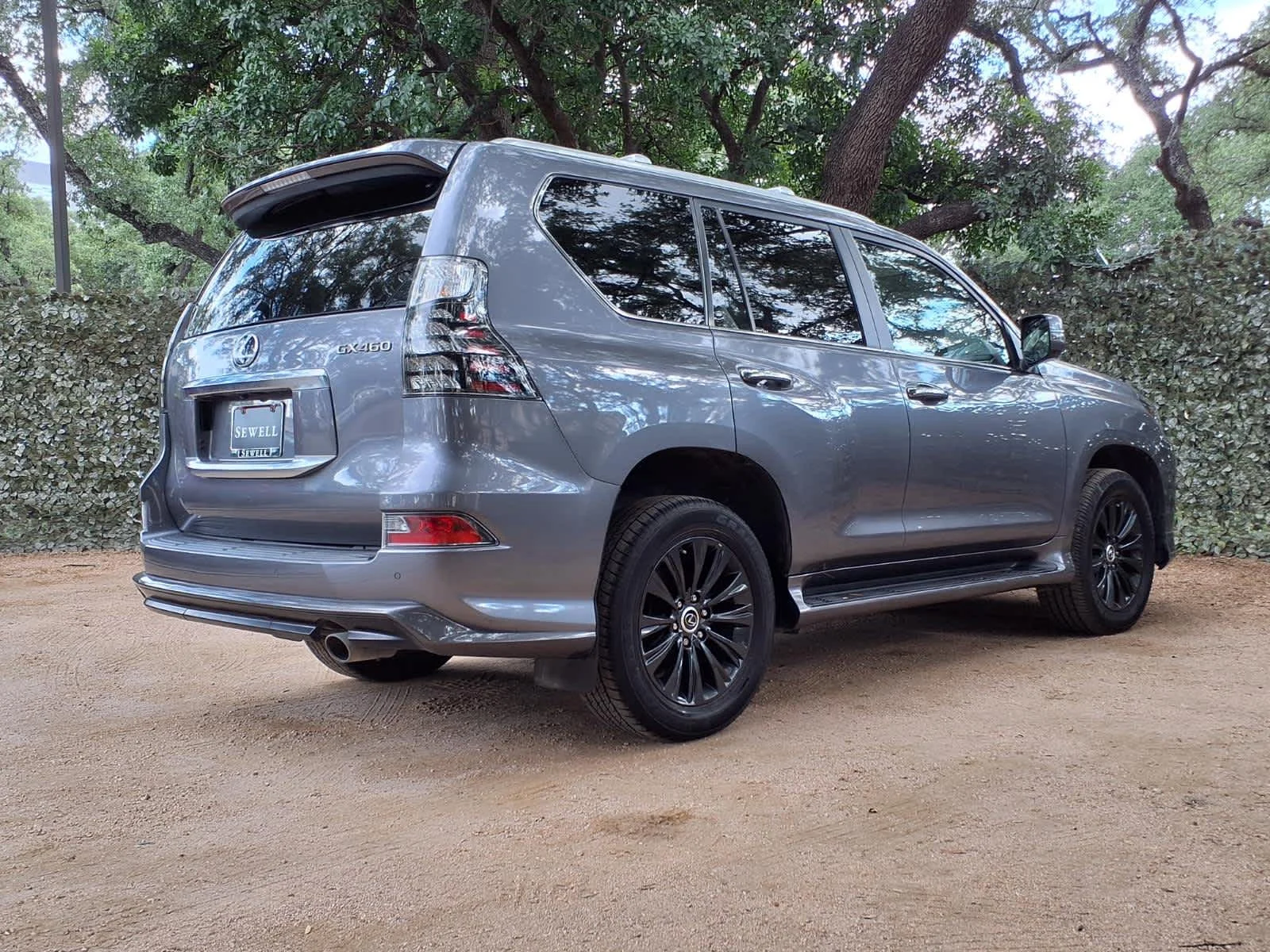Used 2023  Lexus GX 460 Luxury image 8