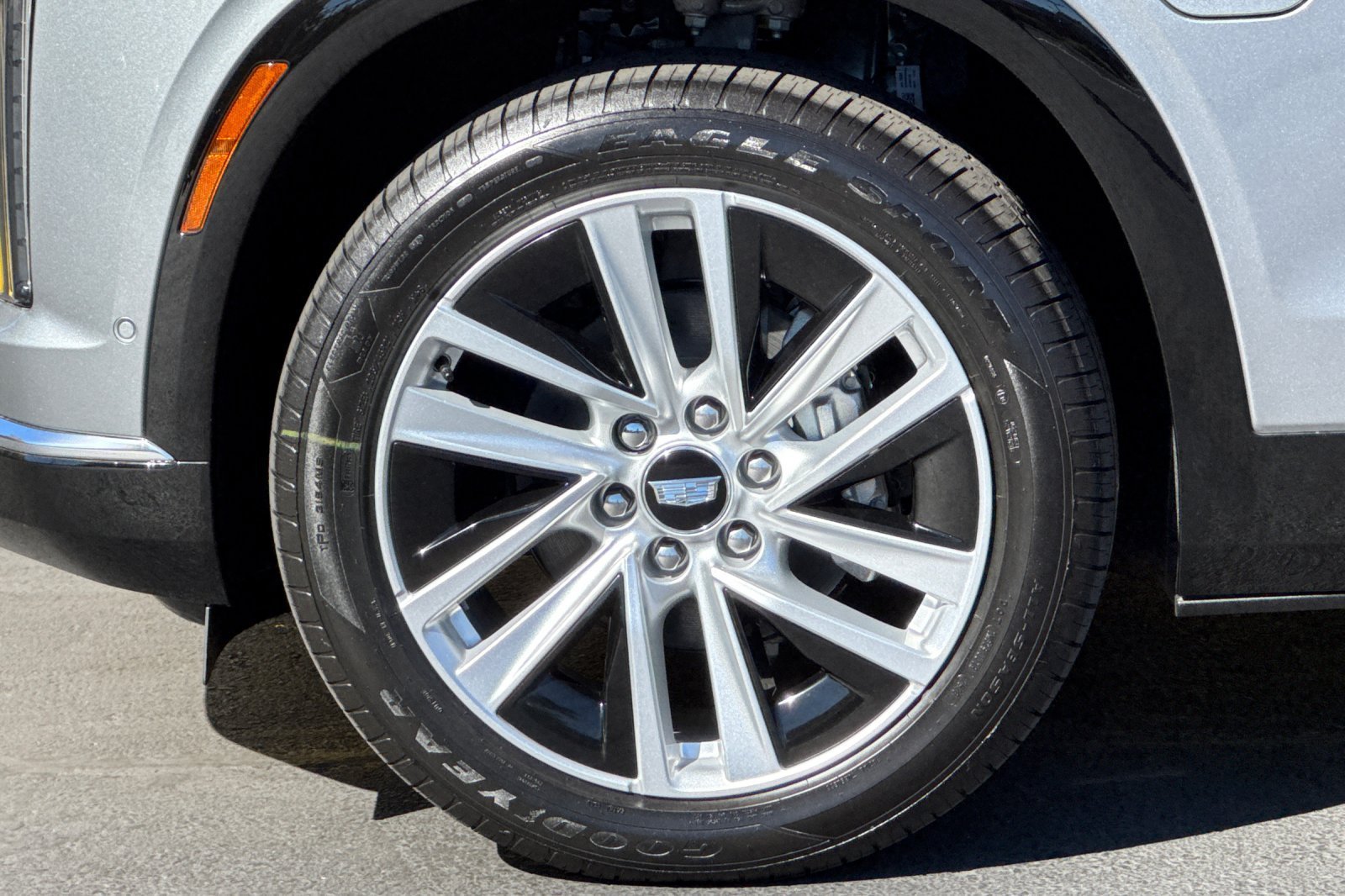 2027 Cadillac VISTIQ Luxury - Photo 26
