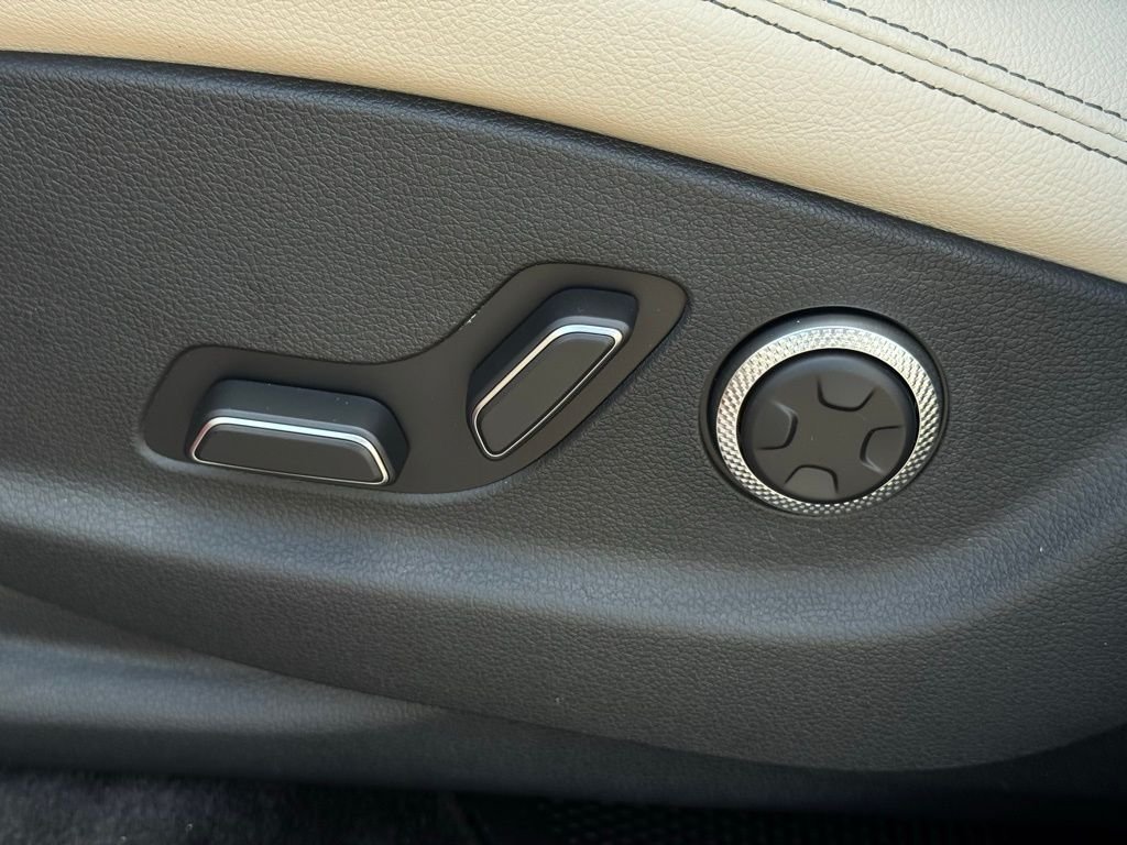 2026 GENESIS GV70 Advanced - Photo 26