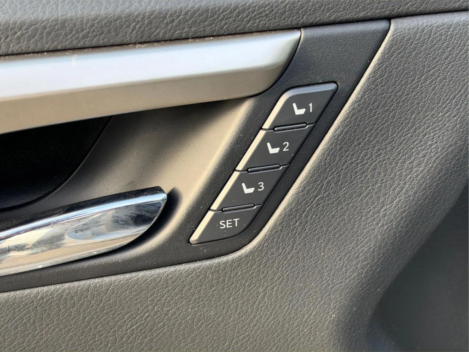 Used 2017 Silver Lining Metallic Lexus RX 350 image 22