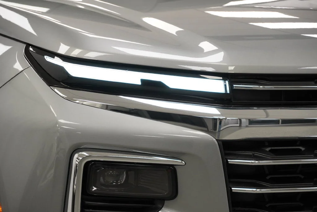 New 2027 Sterling Gray Metallic Chevrolet LT image 11