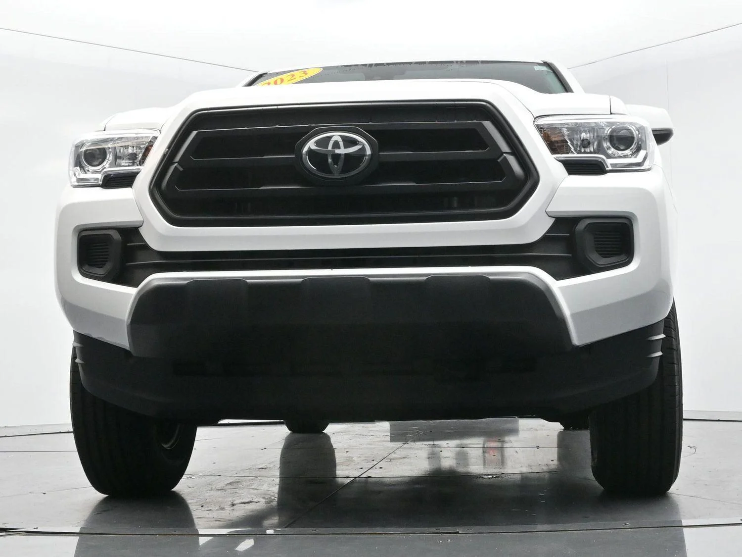 Used 2023 White Toyota SR image 40