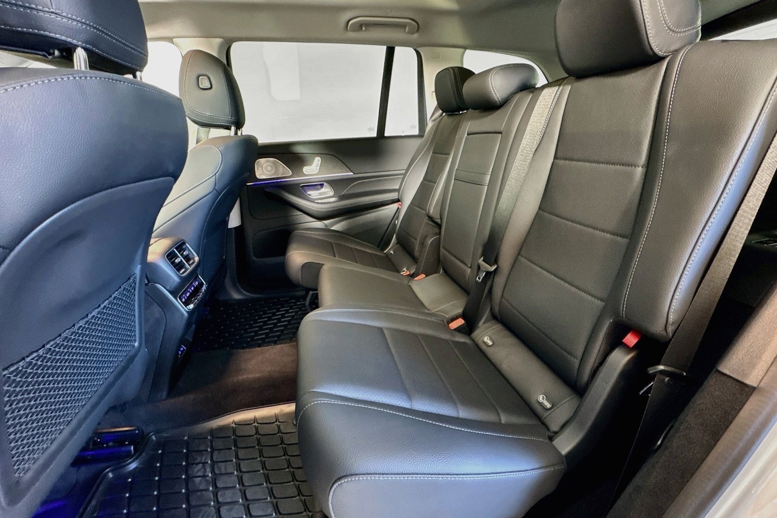 New 2026 Cirrus Silver Metallic Mercedes-Benz GLS 450 image 30