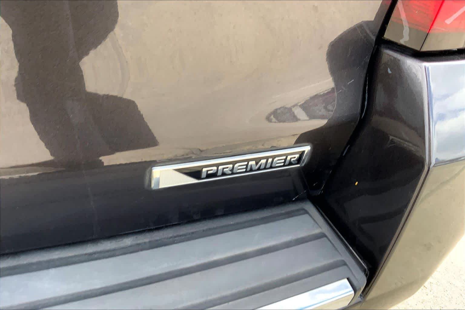Used 2018 Tungsten Metallic Chevrolet Premier image 9