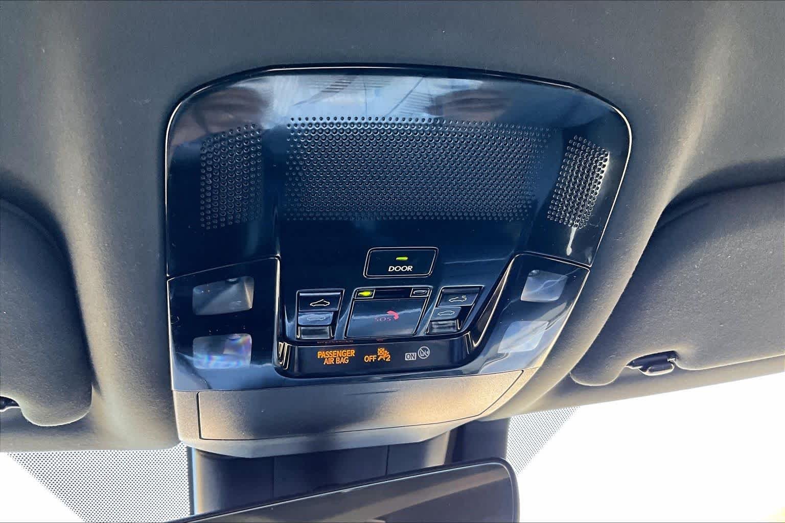 2025 Lexus RX 350 - Photo 62