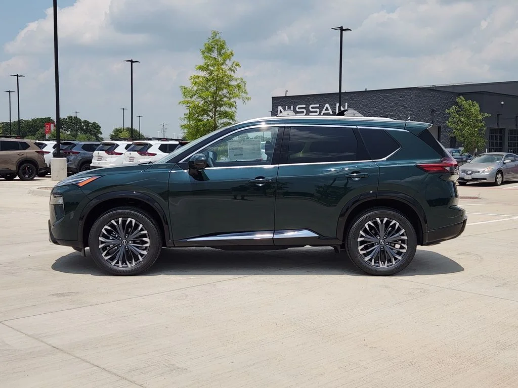 New 2026 Obsidian Green Pearl Nissan Platinum image 3
