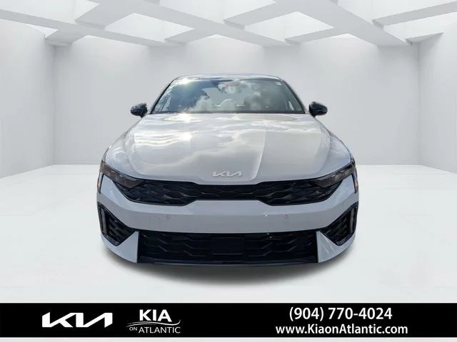 New 2026 White Kia GT-Line image 8