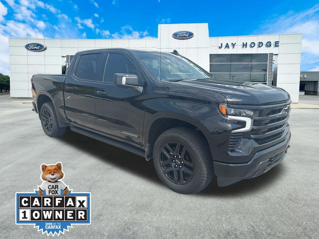 Used 2025 Black Chevrolet High Country image 1