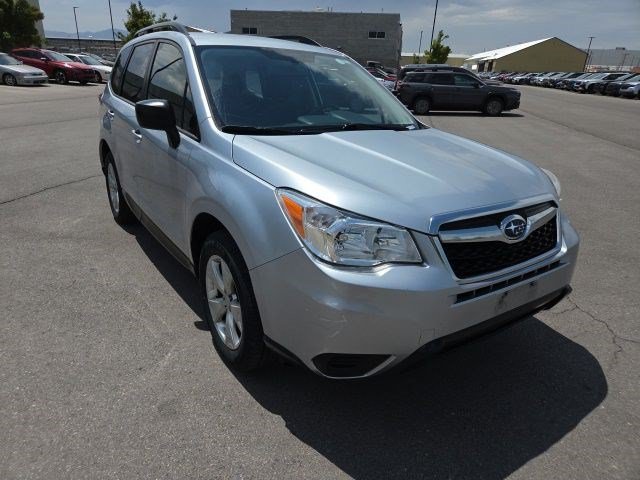 Used 2015 Ice Silver Metallic Subaru 2.5i image 1
