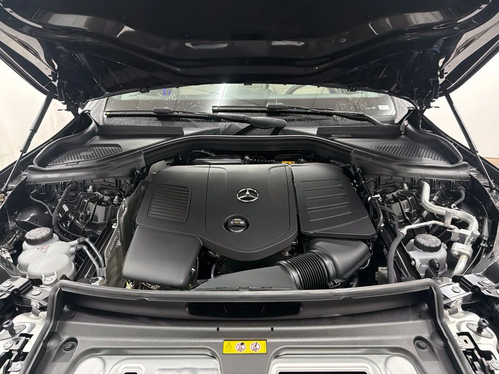 New 2027 Gray Mercedes-Benz GLC 300 image 30