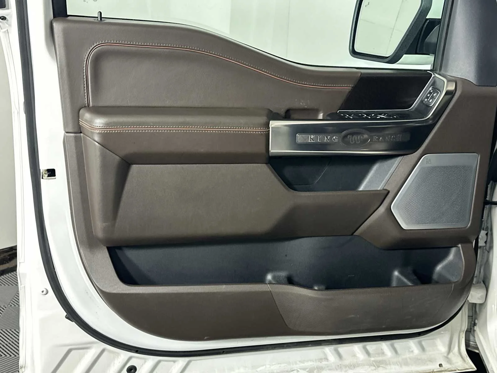 Certified Used 2023 Star White Ford King Ranch image 10