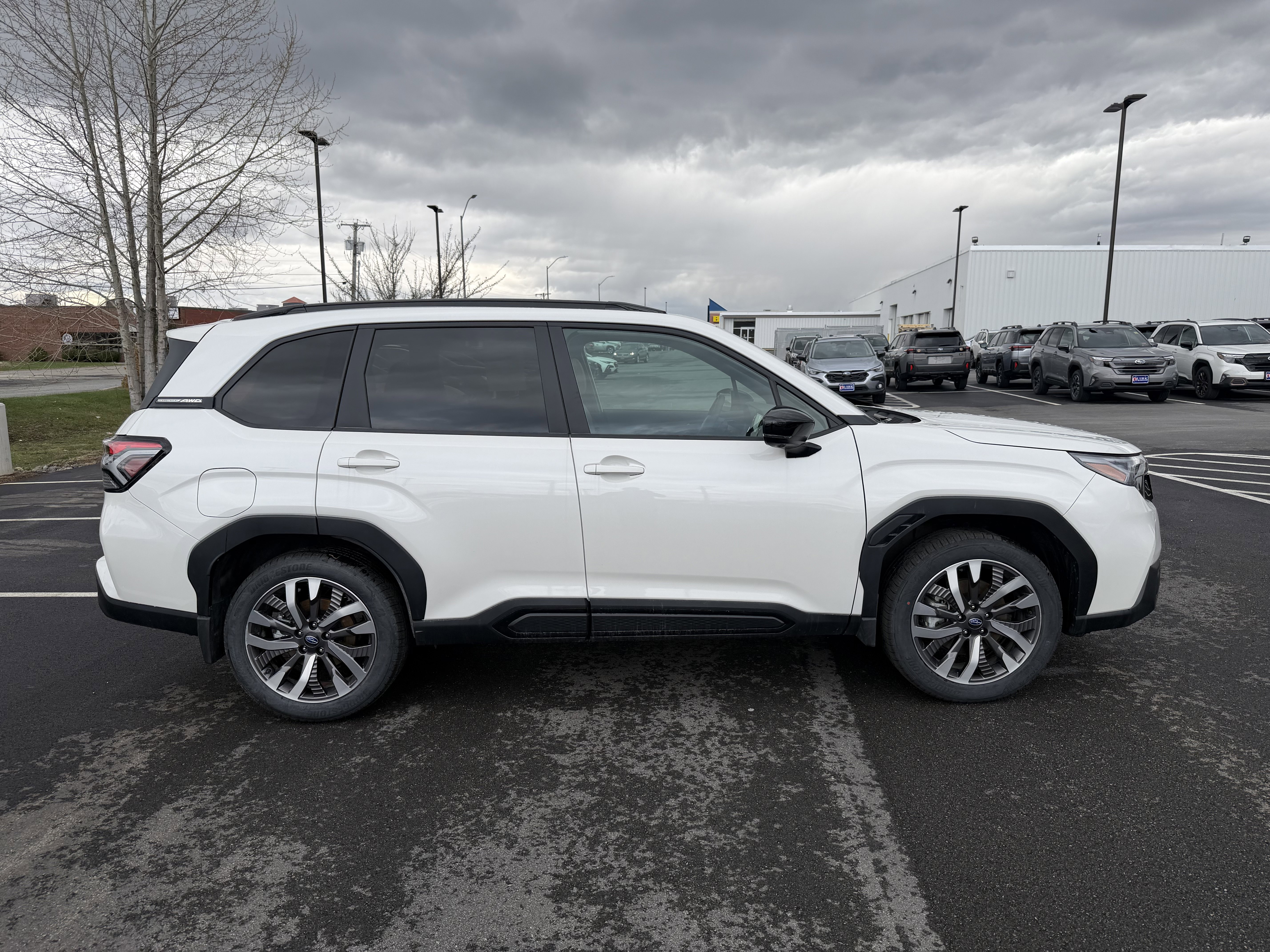 Used 2026 Crystal White Pearl Subaru Touring image 6