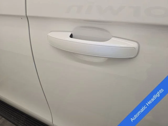 New 2026 Star White Metallic Tri-Coat Ford MAX Platinum® image 8