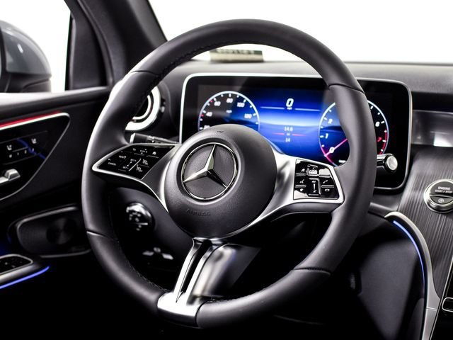 New 2026 Verde Silver Metallic Mercedes-Benz GLC 300 image 65