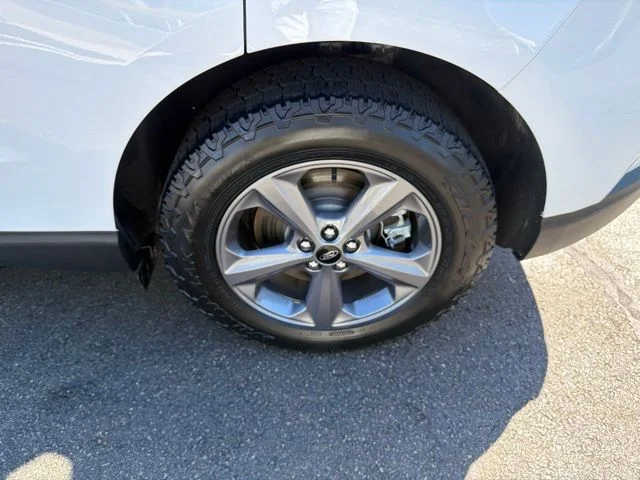 Used 2022 White Ford SEL image 33