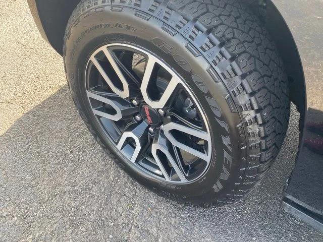 Used 2023 Onyx Black GMC AT4 image 48