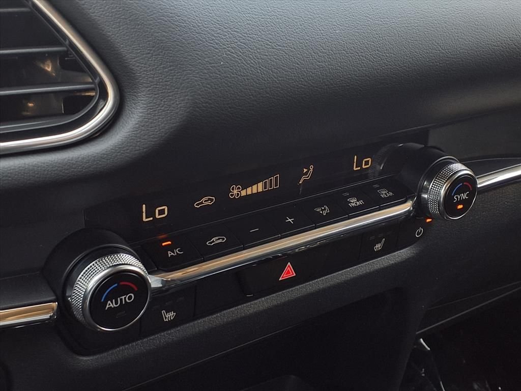 2025 Mazda CX-30 Premium - Photo 9