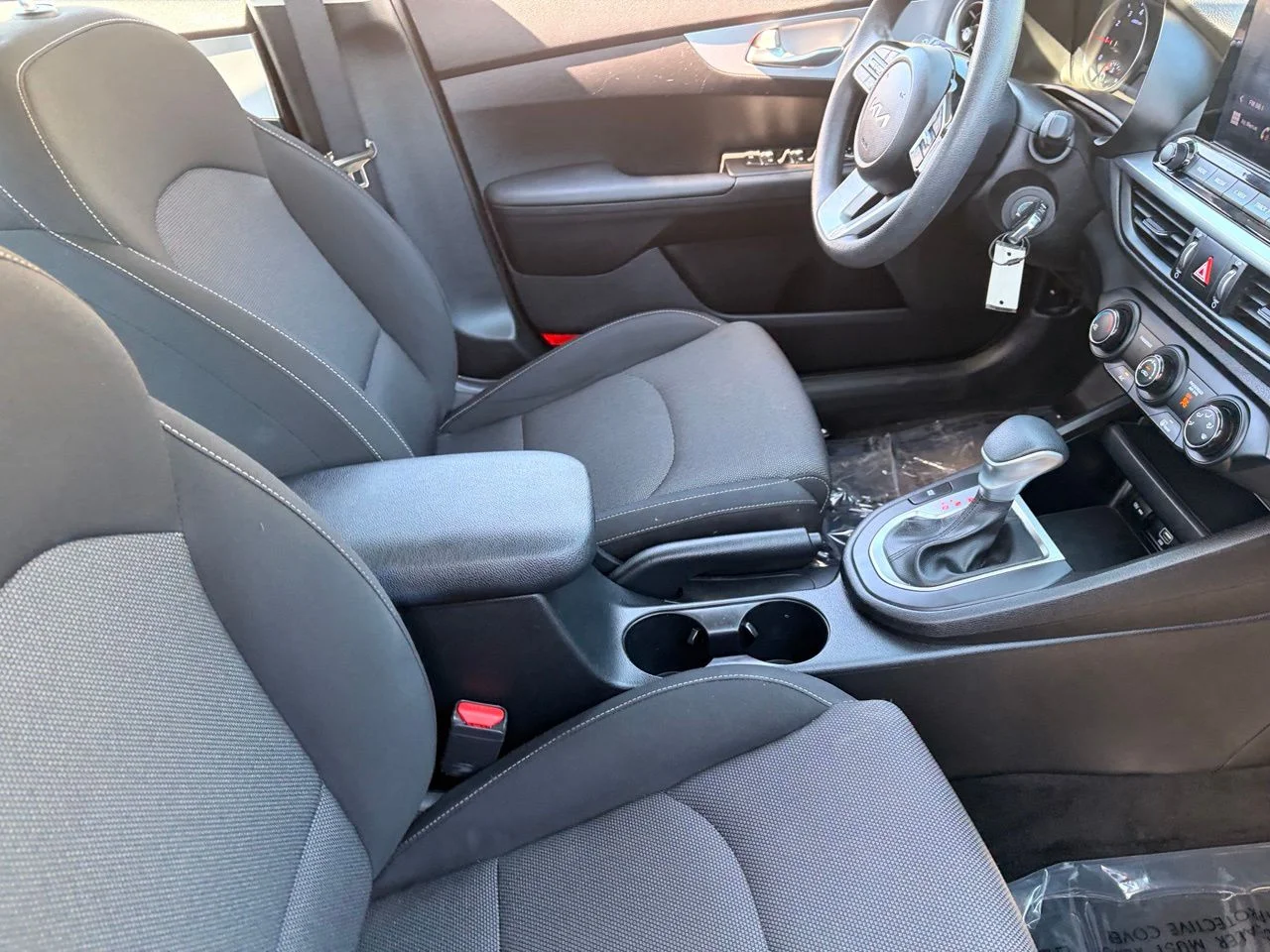 Used 2023 Steel Gray Kia LXS image 12