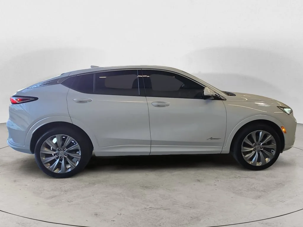 Certified Used 2024 White Frost Tricoat Buick Avenir image 7