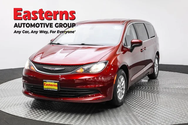2020 Chrysler Voyager LX