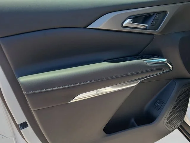 New 2026 Summit White Chevrolet LT image 15