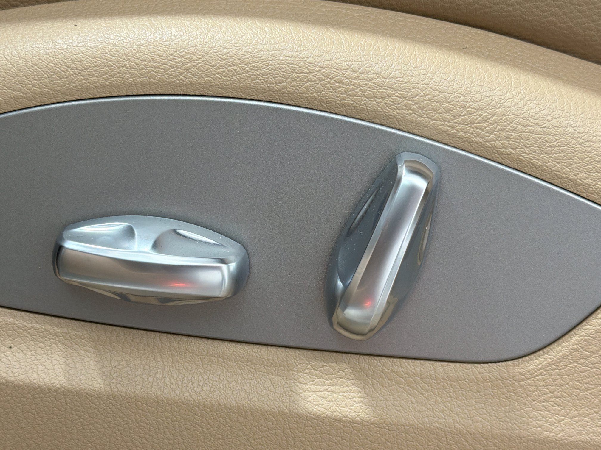 Certified Used 2026 White Porsche  image 25